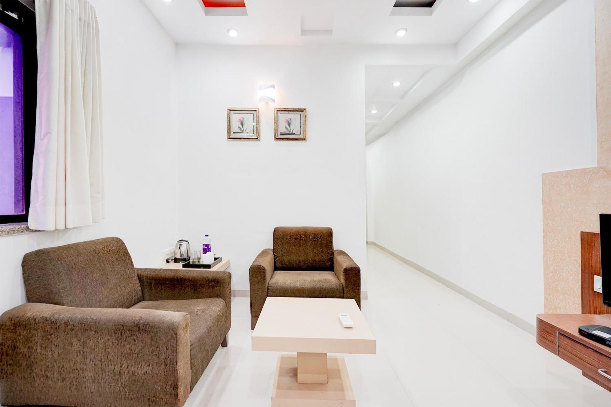 Super Townhouse Mg Road Porbandar Formerly Hotel Harmony Εξωτερικό φωτογραφία